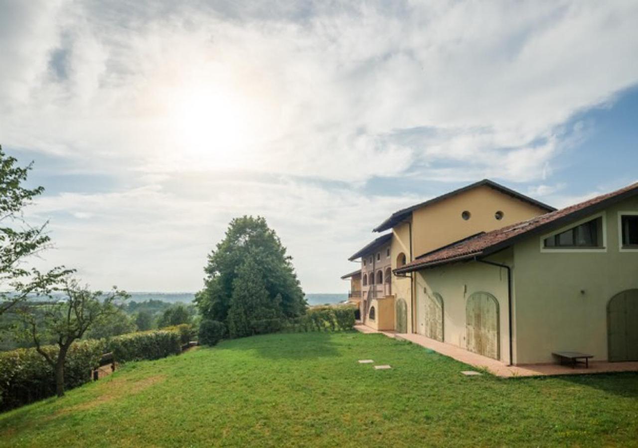 Charming Loft Golf Club Barolo Apartamento Novello Exterior foto